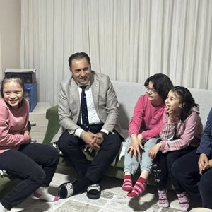 İl Müdürümüz İlkay Türkoğlu, Atça Engelli Bakım ve Rehabilitasyon Merkezi Müdürlüğümüze Bağlı Umut Evlerimizde Kalan Çocuklarımızla - fotoğraf 4