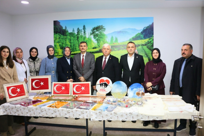 Aile Destek Merkezinde Düzenlenen Programda 65 Kursiyere Sertifikaları Takdim Edildi