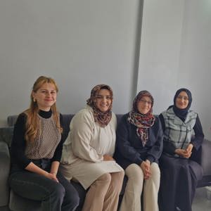 Koruyucu Ailemize Teşekkür Ederiz - fotoğraf 1