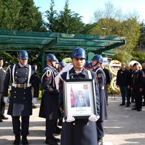 Kıbrıs Gazimiz Galip Türkkan Son Yolculuğuna Uğurlandı - fotoğraf 1