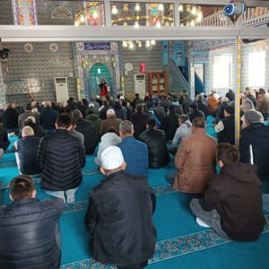 Aile ve Nüfus 10 Yılı Kapsamında Cuma Namazı Öncesi Camilerimizde Aile Değerlerine Yönelik Farkındalık Çalışmalarımız Devam Etmektedir - fotoğraf 2
