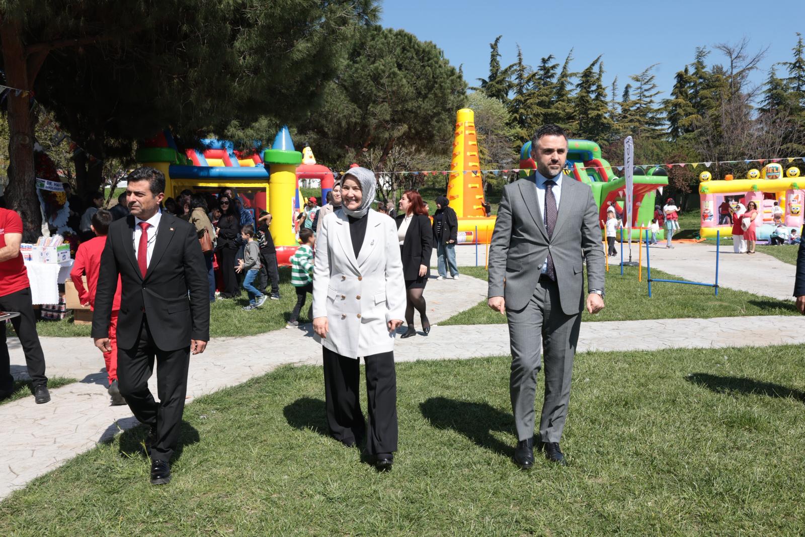 23 Nisan Ulusal Egemenlik ve Çocuk Bayramı Kapsamında Düzenlenen Programda Çocuklarımız ve Büyüklerimiz Bir Araya Geldi