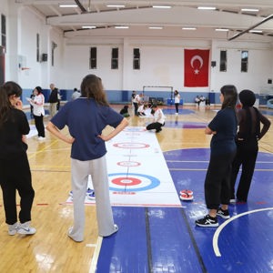 Konya’da 23 Nisan’a Özel Curling Müsabakası Düzenlendi - fotoğraf 5