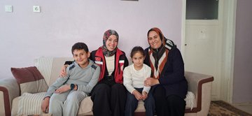 Sosyal ve Ekonomik Destek (SED) hizmetinden yararlanan ailelerimizi ziyaret ettik.