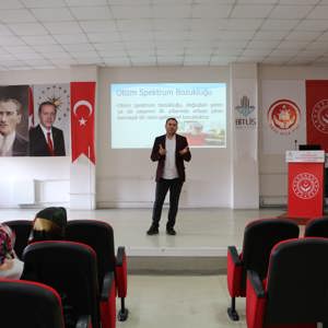 2023-2030 Otizm II. Ulusal Eylem Planı kapsamında, İl Müdürlüğümüzde personelimize yönelik Otizm Farkındalık Eğitimi gerçekleştirildi - fotoğraf 1