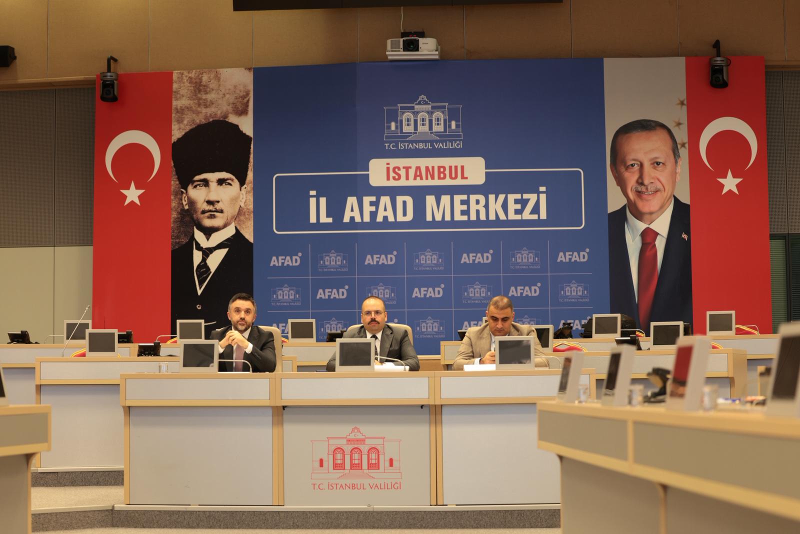 İl Müdürümüz Sn. Ömer Turan, Geçici Koruma Altındaki Bireylerin Sağlık Durumları ve Dilendirilen Çocuklara İlişkin Konular Hakkında Toplantı’ya Katıldı.
