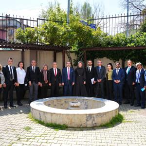 Aile ve Nüfus On Yılı Vizyonuyla Sosyal Hizmet Merkezlerinin İşleyişine Dair İstişare Toplantısı Gerçekleştirildi - fotoğraf 1
