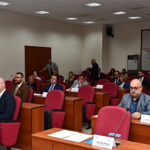 İl Müdürümüz İlkay Türkoğlu, Valimiz Sayın Yakup Canbolat başkanlığında gerçekleştirilen  İl İstihdam ve Mesleki Eğitim Kurulu 2026 Yılı 2. Olağan Toplantısı - fotoğraf 4