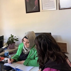Osmaniye Sosyal Hizmet Merkezi Müdürlüğü olarak, Aile ve Toplum Temelli Sosyal Destek Modeli kapsamında Aile Sağlığı Merkezleri ziyaret edilerek Bakanlığımızın hizmet modelleri ve kurumumuz hakkında bilgilendirme yapılmıştır.  - fotoğraf 1