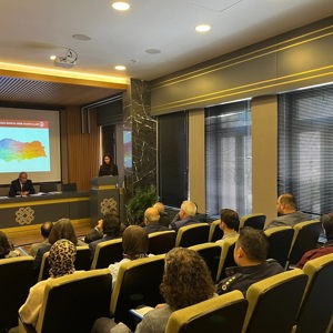 Vali Yardımcımız Nihat KAYNAR Başkanlığında “Sosyal Risk Haritaları, Aile Rehberi ve Çocuklar Güvende Sistemleri Değerlendirme ve Koordinasyon Toplantısı” Gerçekleştirildi - fotoğraf 3