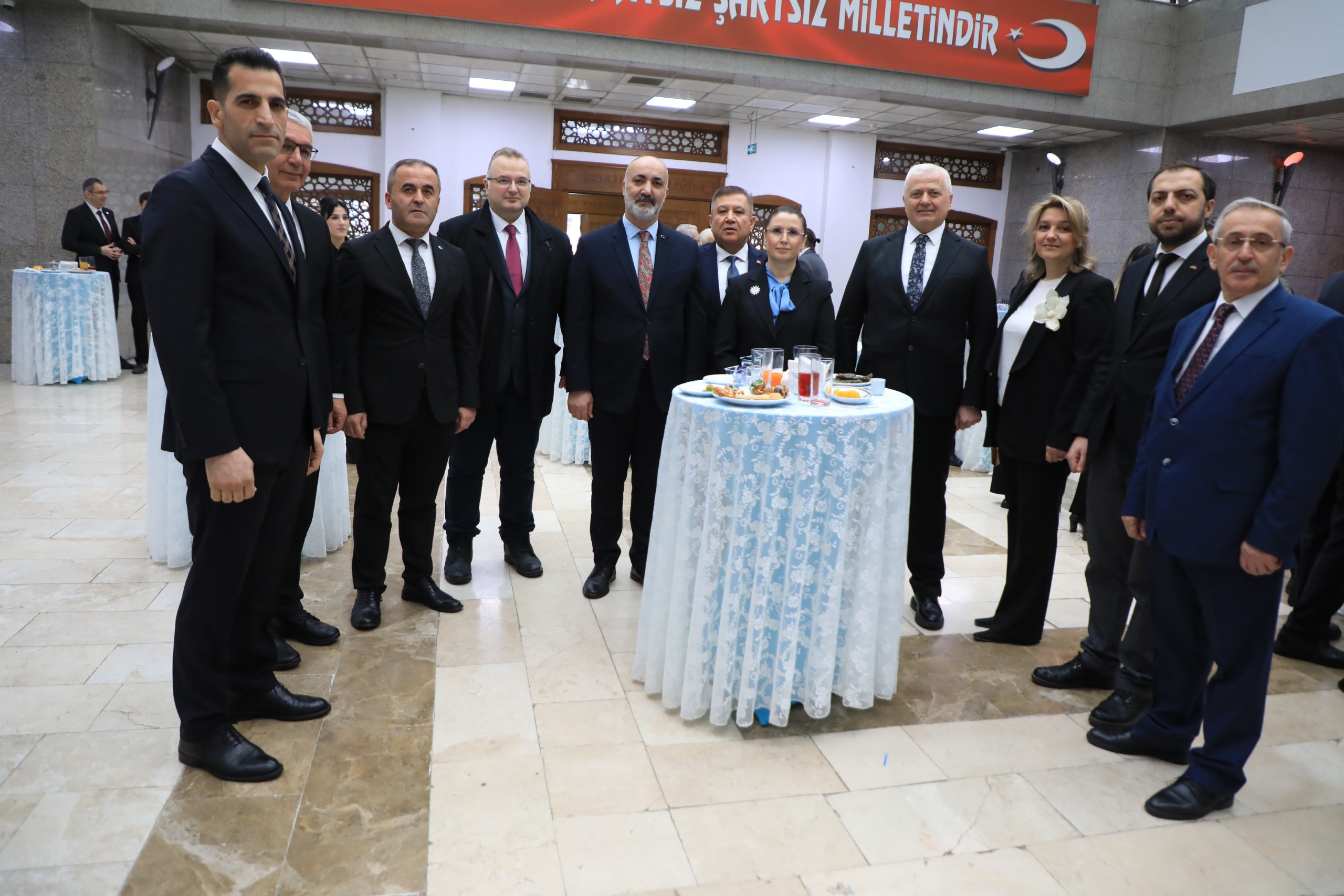 Valimiz Sayın Dr. Nurtaç Arslan’ın Ev Sahipliğinde Bayramlaşma Programı Gerçekleştirildi - fotoğraf 2