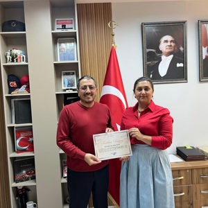 İl Müdürümüz Sayın Emine BÖÇKÜN, Doç. Dr. Erhan TUNÇ'u Makamında Ağırladı - fotoğraf 2