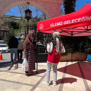 İlimiz Genelinde Sahaya Çıkan Ekiplerimiz Mobil Sosyal Hizmet Noktalarında Bilgilendirme ve Broşür Dağıtımı Gerçekleştirilmiştir - fotoğraf 2