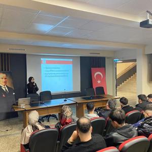 Aile Kurumunun Önemi Ve İşlevleri Konulu Farkındalık Oluşturan Bir Eğitim Gerçekleştirildi - fotoğraf 1