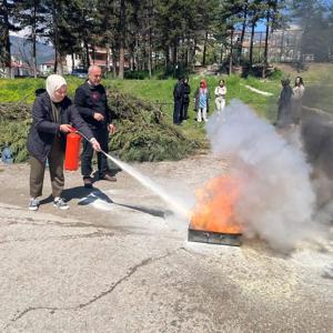 Safranboluda Afet ve Yangın Farkındalığı Eğitimi Gerçekleştirildi - fotoğraf 5