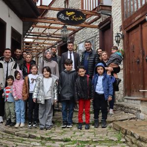 23 Nisan Neşesi Bu Kez Kahraman Gazilerimizin Kıymetli Evlatları ve Arkadaşlarının Gülüşlerinde Hayat Buldu - fotoğraf 3