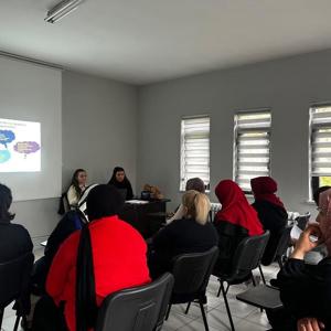 KARABÜK Aile Destek Merkezi (ADEM) Kursiyerlerine Yönelik Anlamlı ve Güçlü Bir Farkındalık Çalışması Hayata Geçirildi - fotoğraf 2