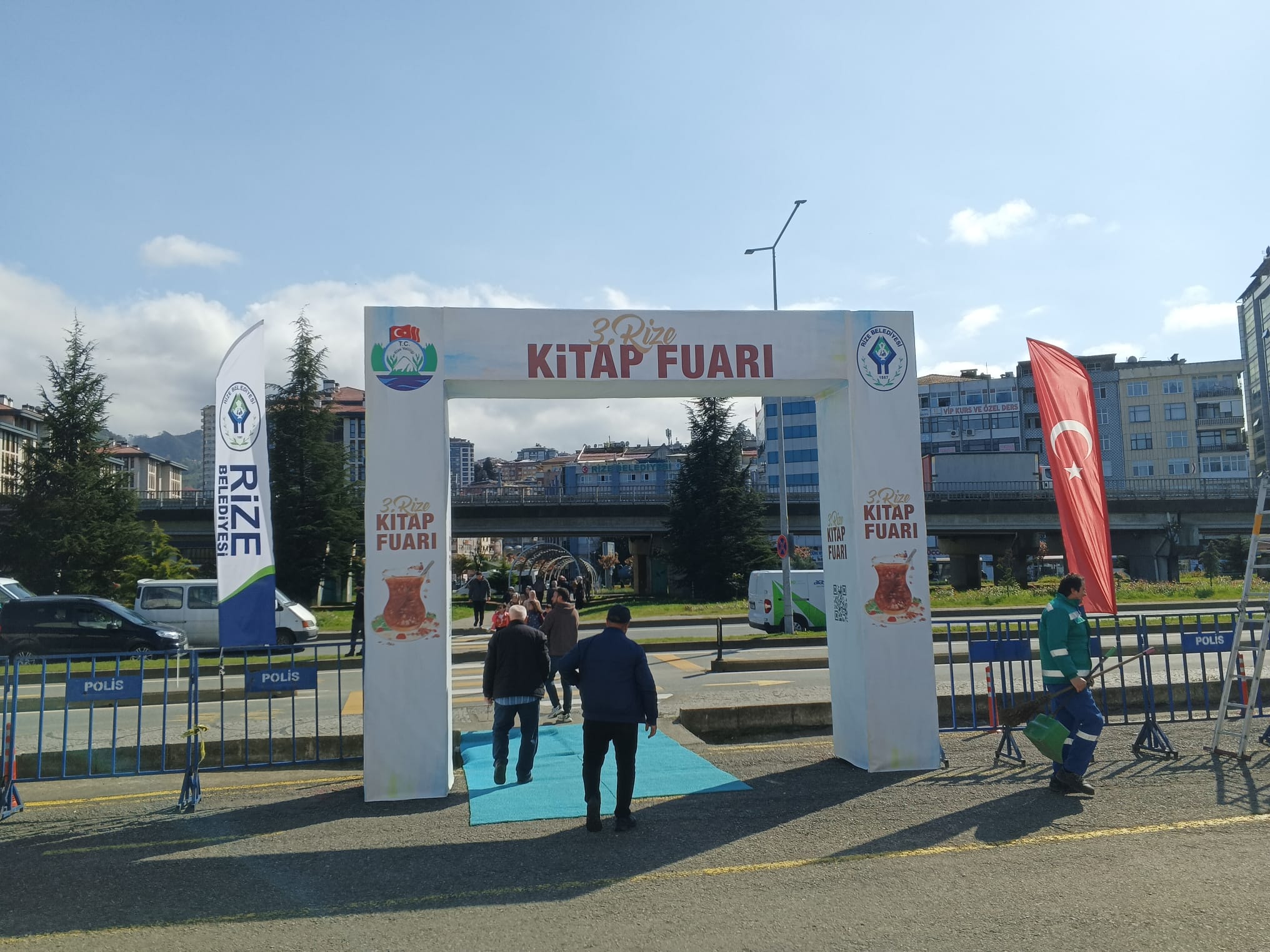 Çocuklar Kitap Fuarını Ziyaret Etti
