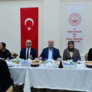 Özel Gereksinimli Bireylerimizle İftar Programında Bir Araya Gelindi - fotoğraf 1