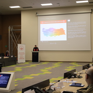 Bakanlığımızca başlatılan ve İlimizde de uygulanmaya başlanan “Sosyal Risk Haritası, Aile Rehberi ve Çocuklar Güvende Sistemleri Tanıtım Toplantısı” düzenlendi. - fotoğraf 1