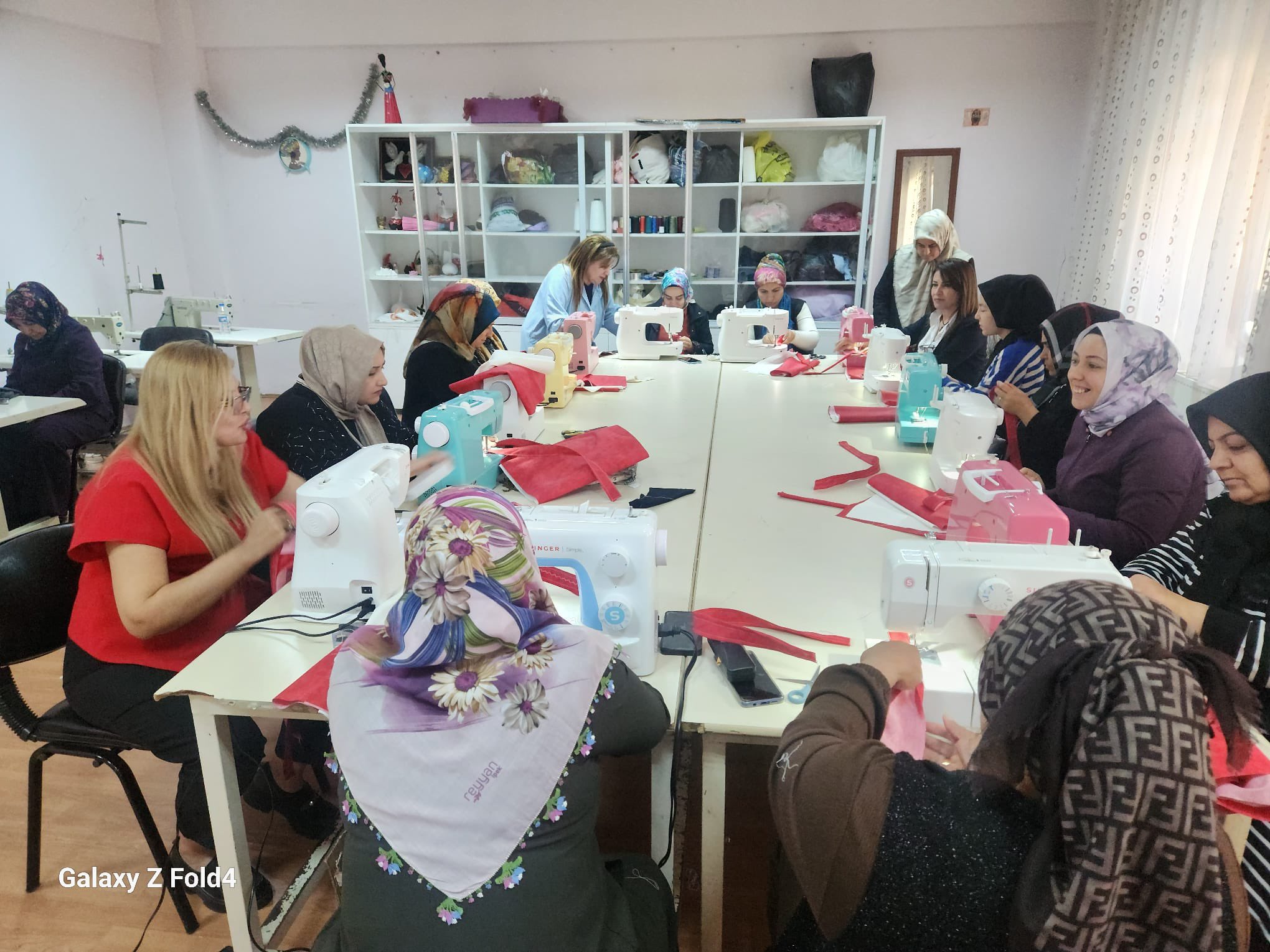 19 Mayıs Çok Amaçlı Toplum Merkezinde kadın terziliği kursu