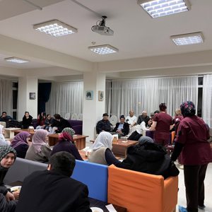 Büyüklerimiz ve Çocuklarımız İftar Programında Buluştu - fotoğraf 1