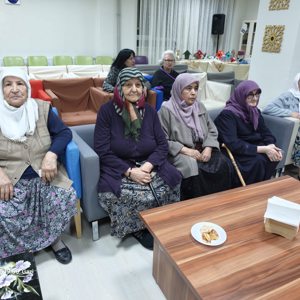 Büyüklerimiz ve Çocuklarımız İftar Programında Buluştu - fotoğraf 2