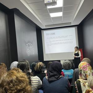ADEM Kursiyerlerine Yönelik “Okul ve Aile” Eğitimi Gerçekleştirildi - fotoğraf 1