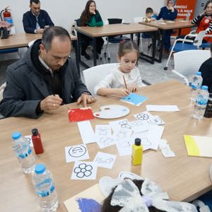 Çocuklarımızla Kitap Okuma ve Ahşap Boyama Etkinliği Gerçekleştirildi - fotoğraf 1