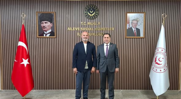 İl Müdürümüz İlkay Türkoğlu, Muğla Aile ve Sosyal Hizmetler İl Müdürümüz Yakup Kütükoğlu’na İadeyi Ziyareti