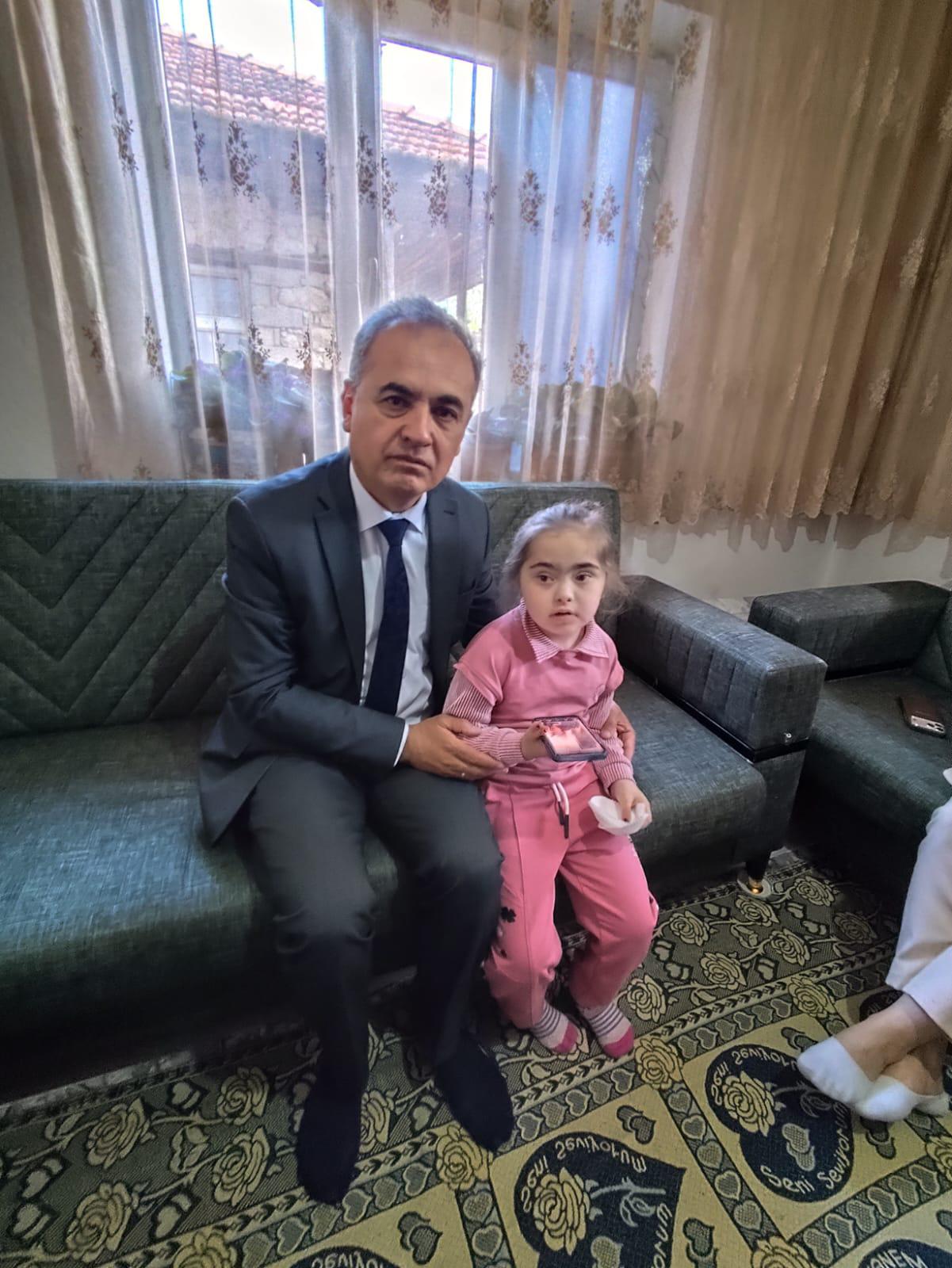 Toplumun temel taşı olan aileyi desteklemeye yönelik çalışmalarımıza aynı azim ve kararlılıkla devam edeceğiz...