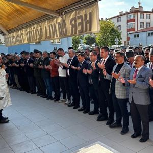 Gazimiz Burhan Yılmaz Son Yolculuğuna Uğurlandı - fotoğraf 3