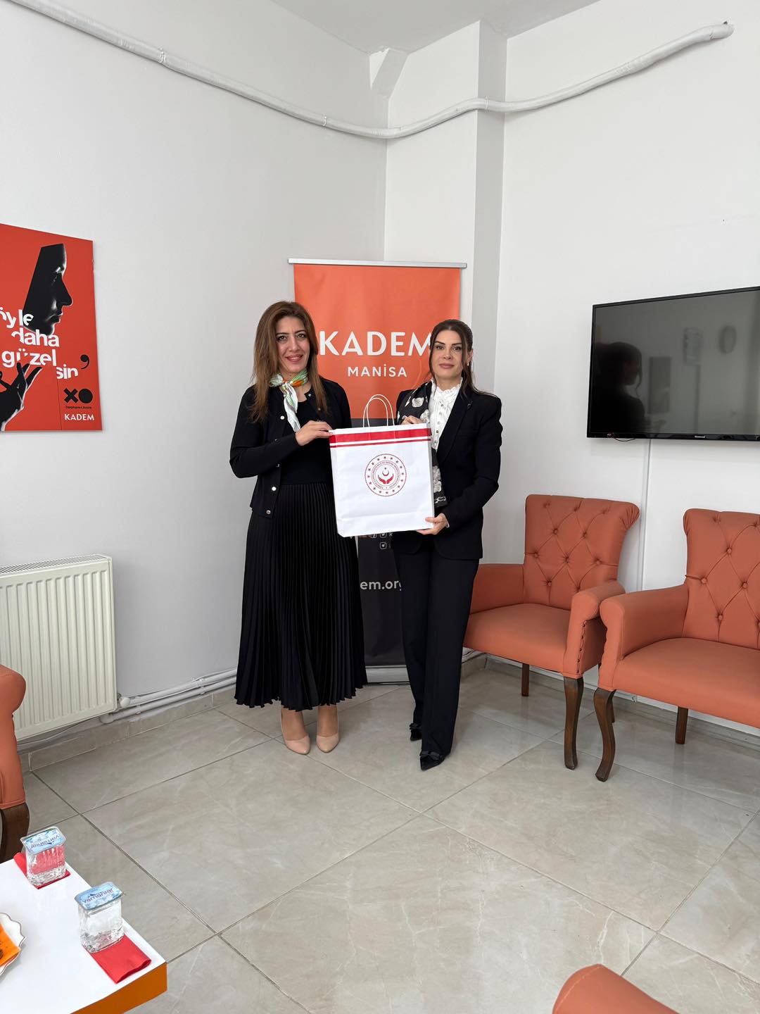 İl Müdürümüz KADEM Manisa İl Temsilciliğini Ziyaret Etti