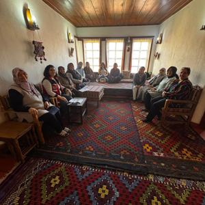 Sandıklı Kadın Kültür Evinde Aile Olmak Konusunda Bilgilendirici Eğitim Düzenlendi. - fotoğraf 2