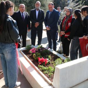 Vefanın En Güzel Hali: Minik Yüreklerle Şehitlik Ziyareti - fotoğraf 20