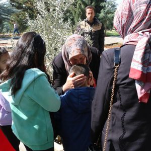 Vefanın En Güzel Hali: Minik Yüreklerle Şehitlik Ziyareti - fotoğraf 16