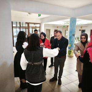 İhtisaslaşmış Çocuk Evleri Sitemizdeki Çocuklarımızla Bayramlaştık. - fotoğraf 1