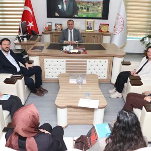 Koruyucu Aile Hizmetlerinde Güç Birliği: İl Müdürlüğümüzde Anlamlı Ziyaret  - fotoğraf 1