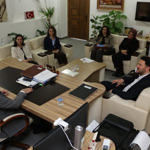 Koruyucu Aile Hizmetlerinde Güç Birliği: İl Müdürlüğümüzde Anlamlı Ziyaret  - fotoğraf 2