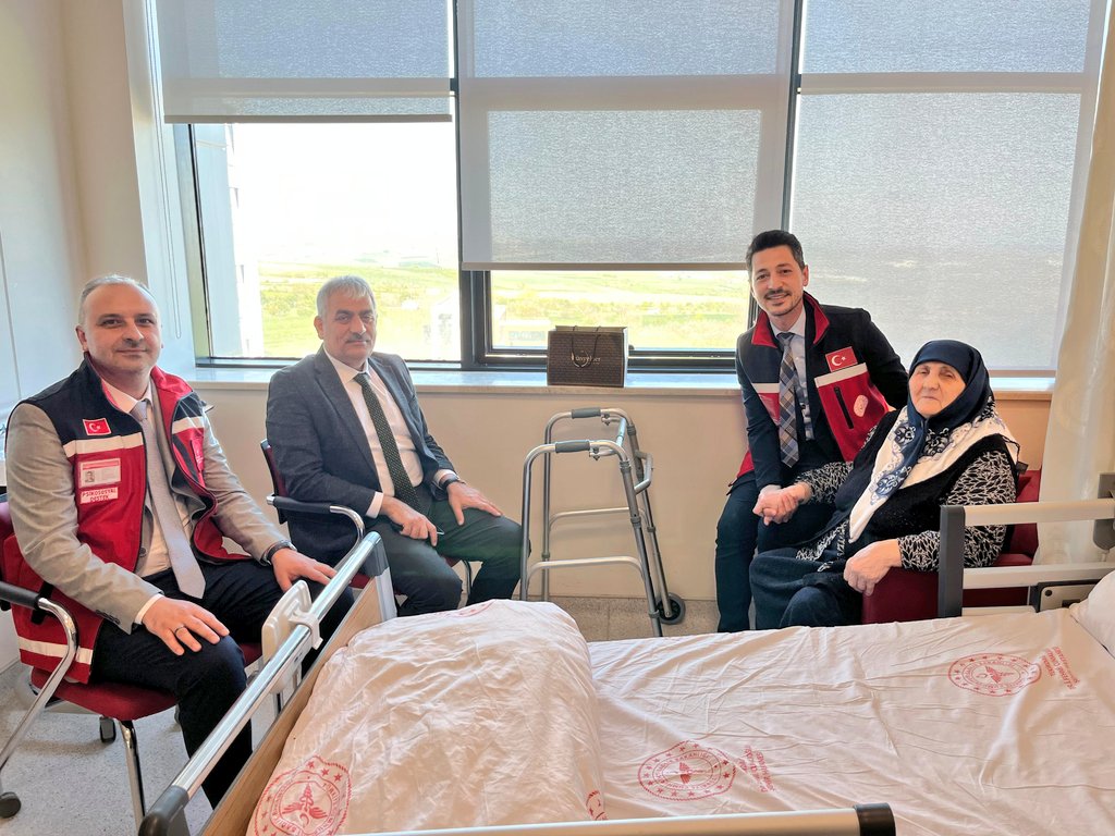 İl Müdürümüzden Şehit Annesine Geçmiş Olsun Ziyareti