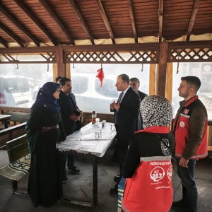 Siverek’te Yaralanan Öğrencilerin Ailelerine Ziyaret - fotoğraf 1