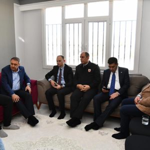 Öğretmenimize Geçmiş Olsun Ziyareti - fotoğraf 1