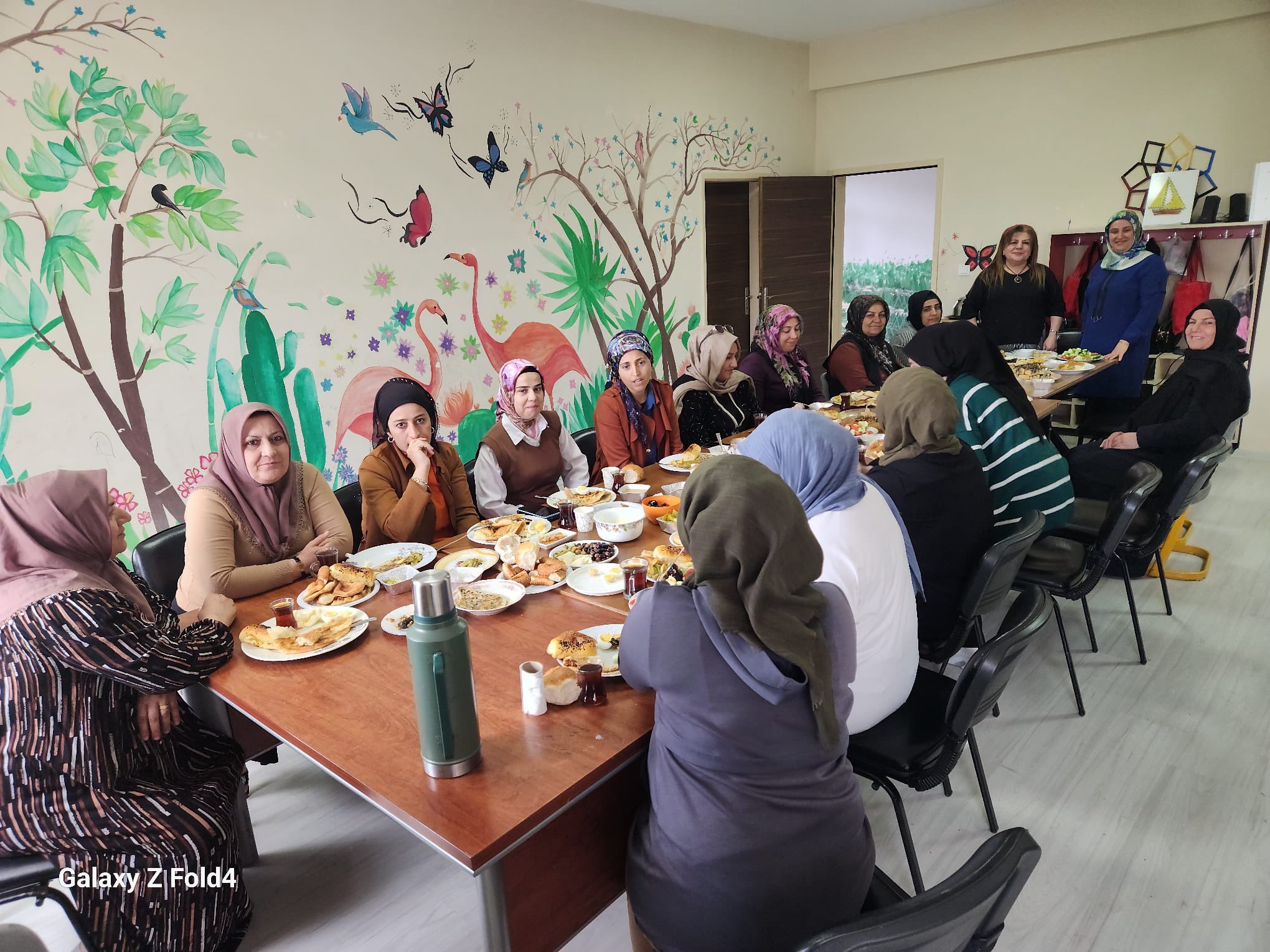 19 Mayıs Çok Amaçlı Toplum Merkezinde El Sanatları kursiyerleri ve eğiticileri ile Anneler Günü