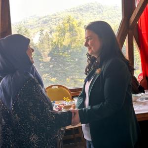 Anneler Günü Münasebetiyle Şehit Anneleri ve Eşleriyle Anlamlı Buluşma. - fotoğraf 11