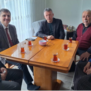 Şalpazarı İlçesinde İkamet Eden Şehidimiz Murat Göce’Nin Kıymetli Annesini, Anneler Günü Dolayısıyla Hanesinde Ziyaret Edildi. - fotoğraf 1