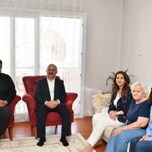 Anneler Günü Dolayısıyla Kahraman Şehidimiz Mehmet Sepetçi’nin Kıymetli Eşi Dilek Sepetçi’yi Ziyaret - fotoğraf 2