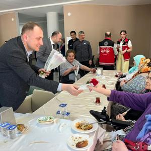 Anneler Günü Kapsamında Anlamlı Buluşma Gerçekleştirildi - fotoğraf 4
