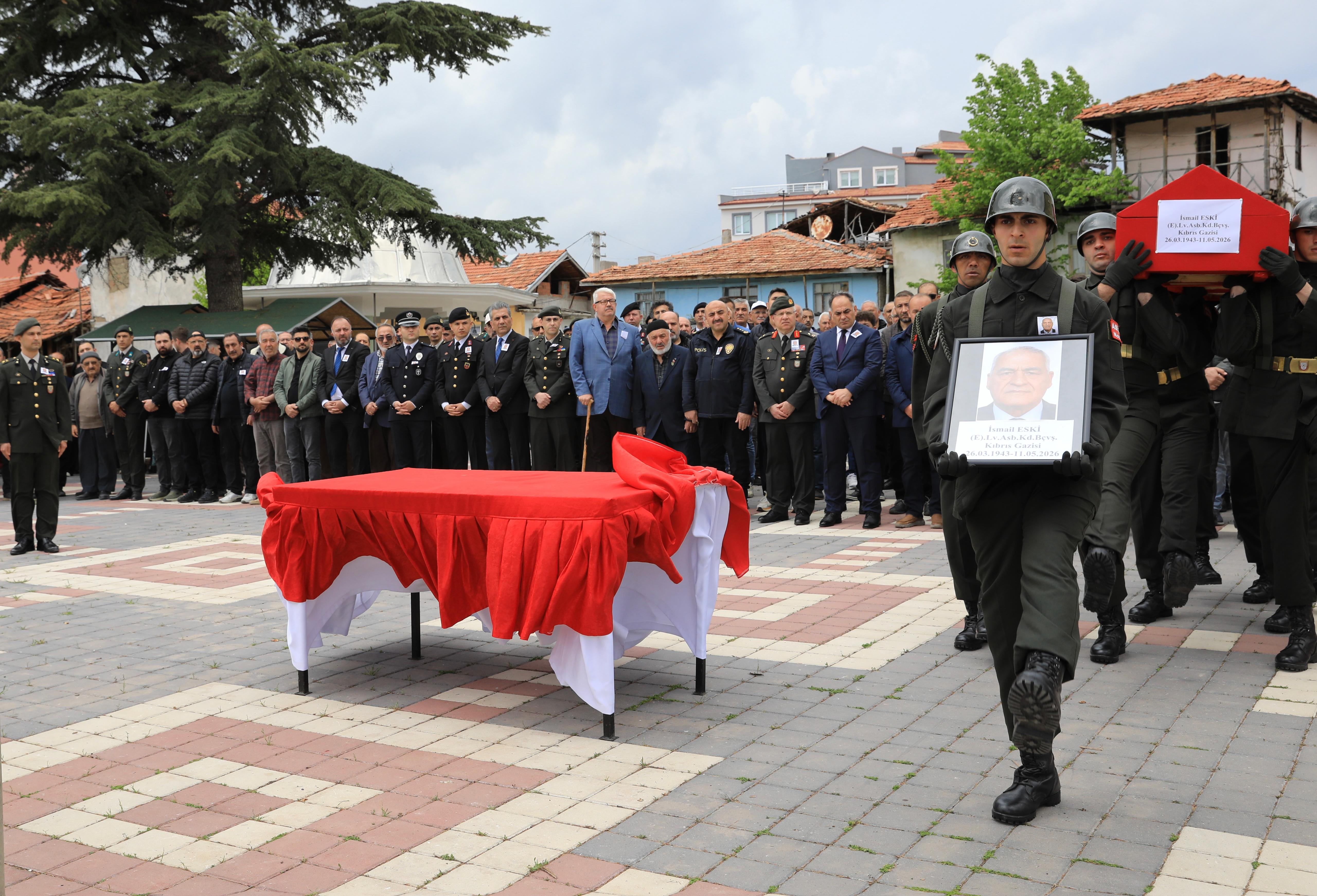 Hayatını Kaybeden Kıbrıs Gazimiz İsmail ESKİ Son Yolculuğuna Uğurlandı