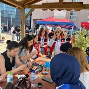 Festivalde Gençlerle Bir Araya Gelindi. - fotoğraf 1
