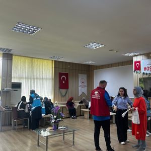 Gençler ve Büyüklerimiz Bir Araya Geldi - fotoğraf 1